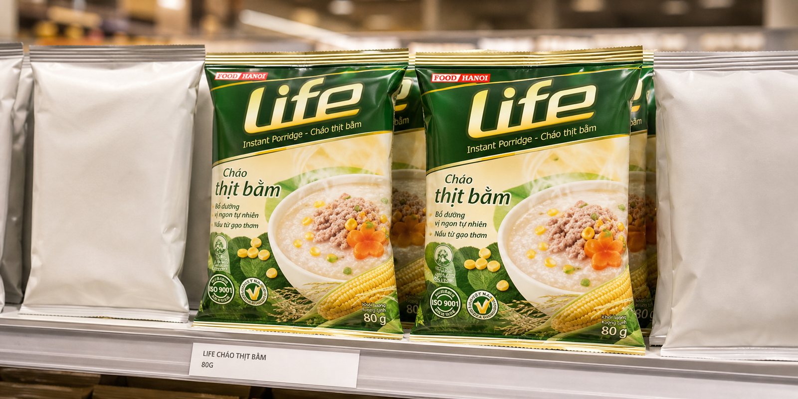Cháo Life trưng bày trên kệ