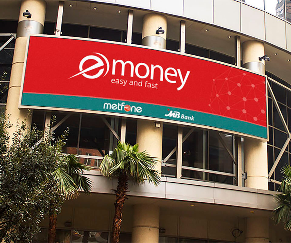 Biển cao ốc Biển quảng cáo eMoney trên mặt tòa nhà cong
