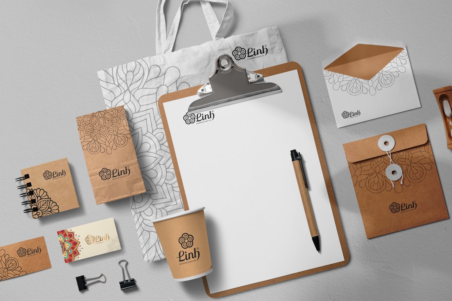 Bộ văn phòng phẩm Phúc Linh trên giấy kraft